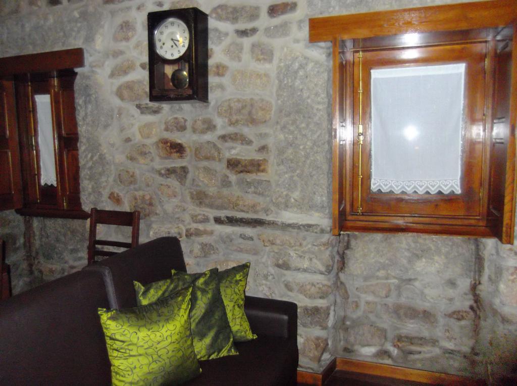 Holiday home Casa Do Pelourinho Rebordainhos